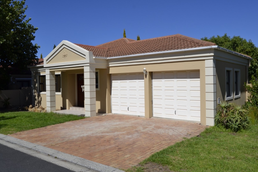 3 Bedroom Property for Sale in Heritage Park Western Cape